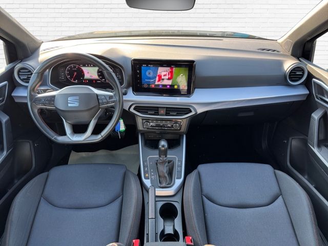 Fahrzeugabbildung SEAT Arona FR 1.5 TSI DSG Tiptronic KLIMA LED NAVI LE