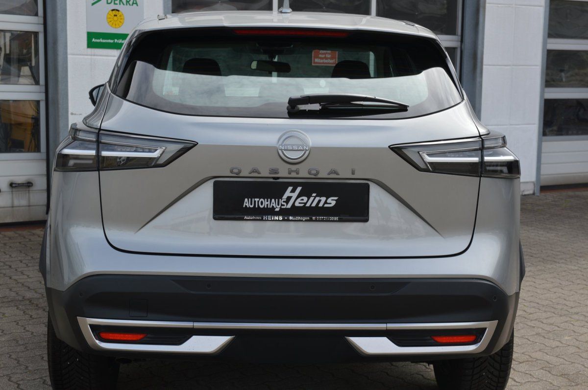 Fahrzeugabbildung Nissan Qashqai   Acenta LED 360 Grad Winterpaket