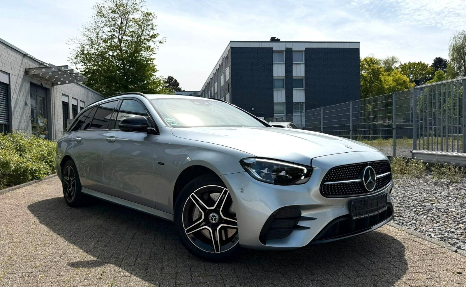 Mercedes-Benz E 300deT-Modell/ 4Matic/AMG/Massage/360°/BUR/AHK
