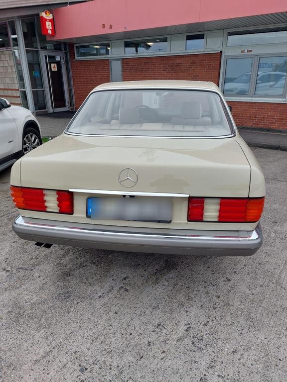 Mercedes-Benz E 260