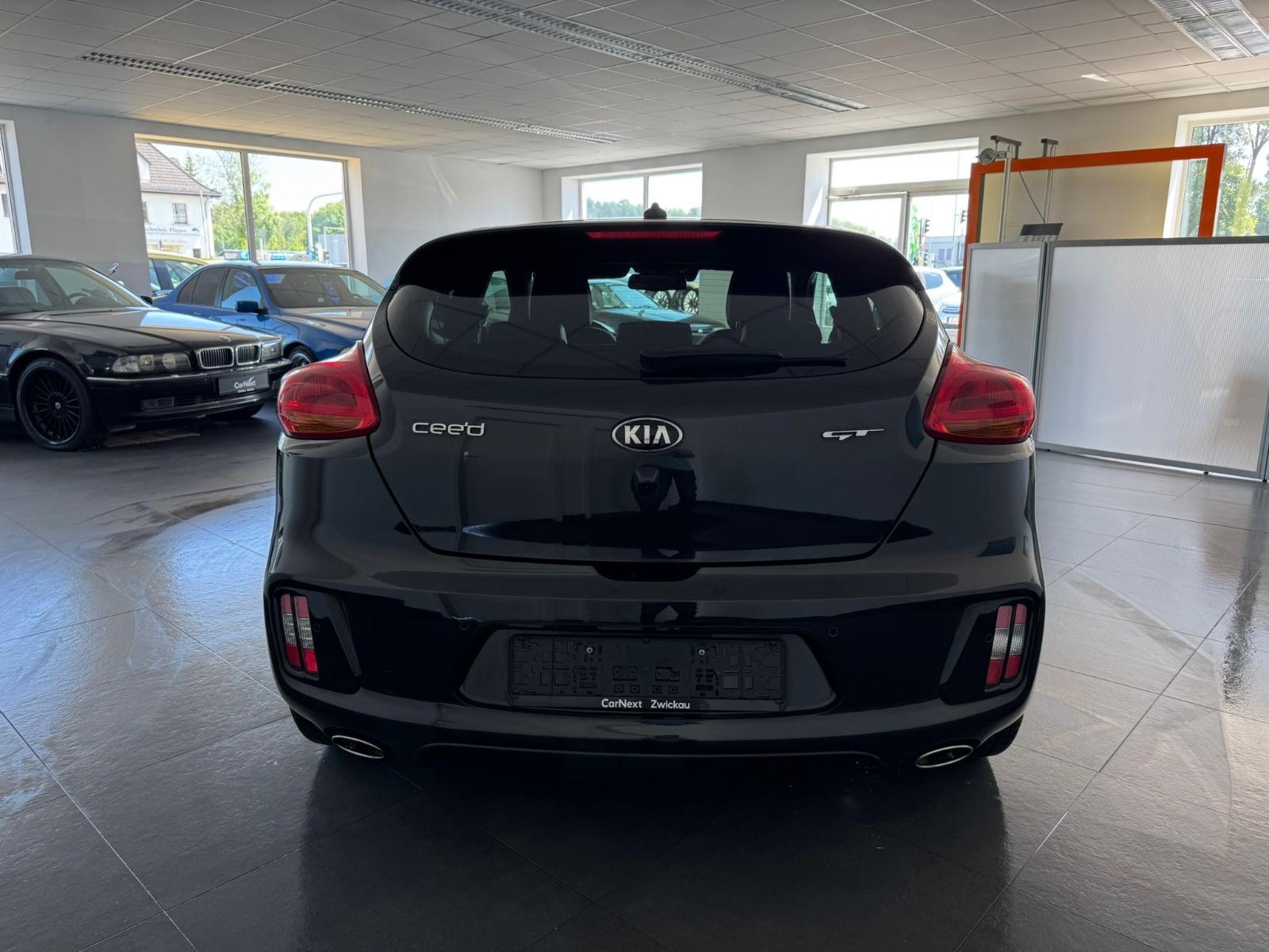 Kia ProCeed GT-Track 1.6 TGDI Voll Pano Navi TÜV NEU