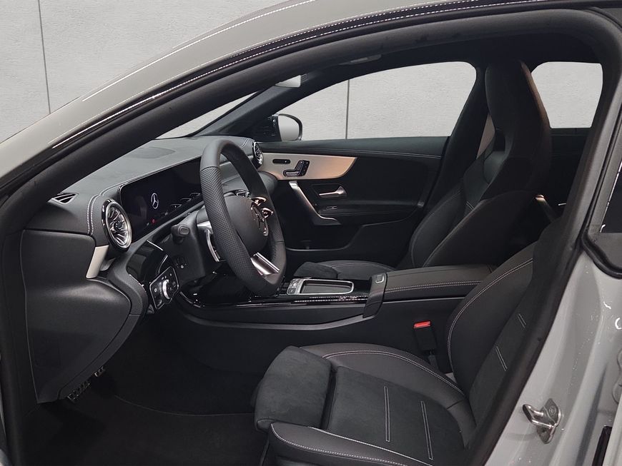 Mercedes-Benz CLA 200 d Shooting Brake AMG Special Edition Nig foto 10