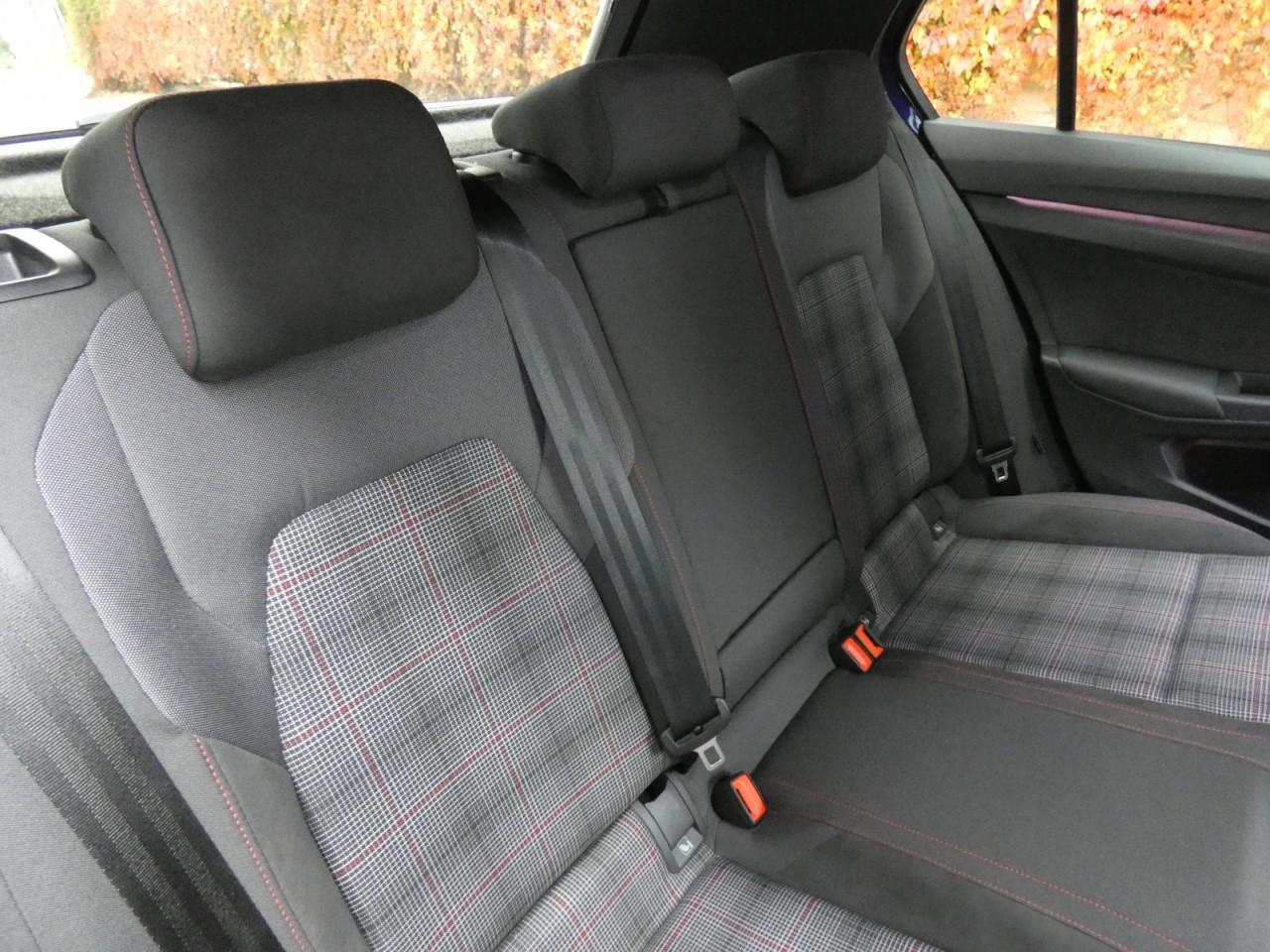 Volkswagen Golf VIII 2.0 TSI DSG GTI LED Navi AHK Pano SHZ, миниатюра 5