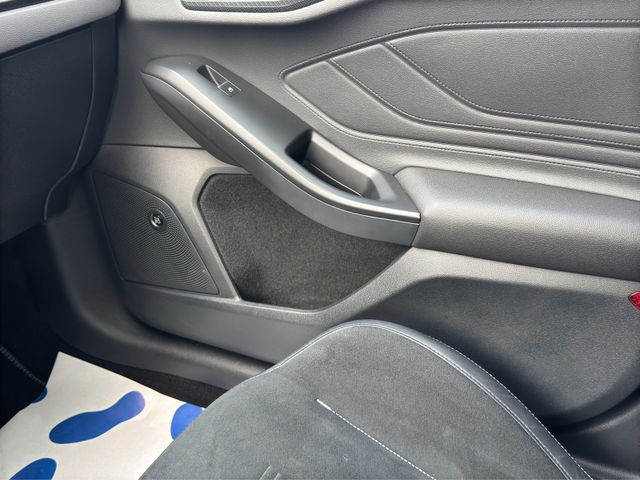 Ford Focus Lim. ST Performance