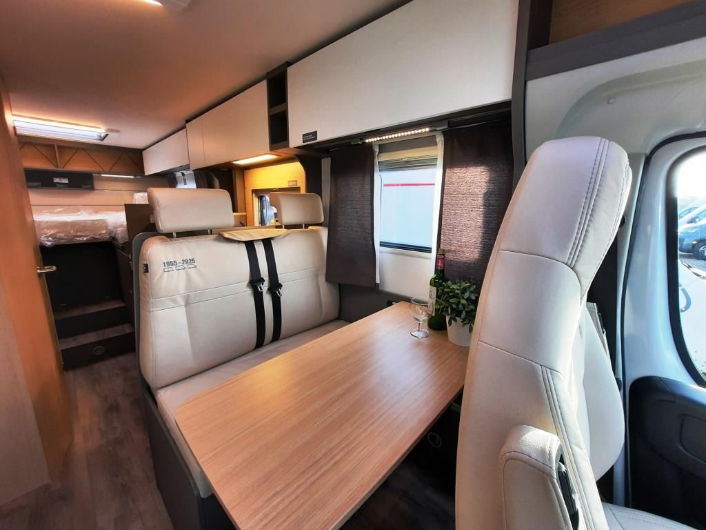 Fahrzeugabbildung LMC Tourer T 663 G 70 Jahre Sie sparen 7.731,- €
