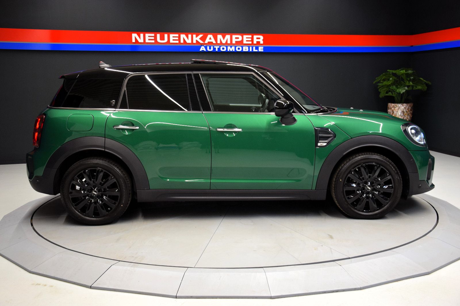 Fahrzeugabbildung MINI Countryman Cooper Yours Trim Pano Premium Plus