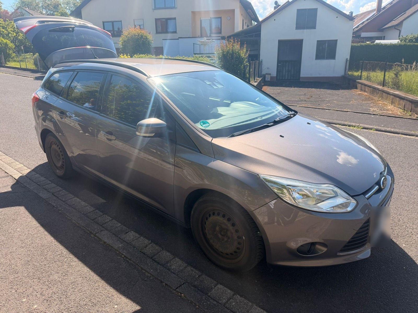 Ford Focus 2011 — photo 5
