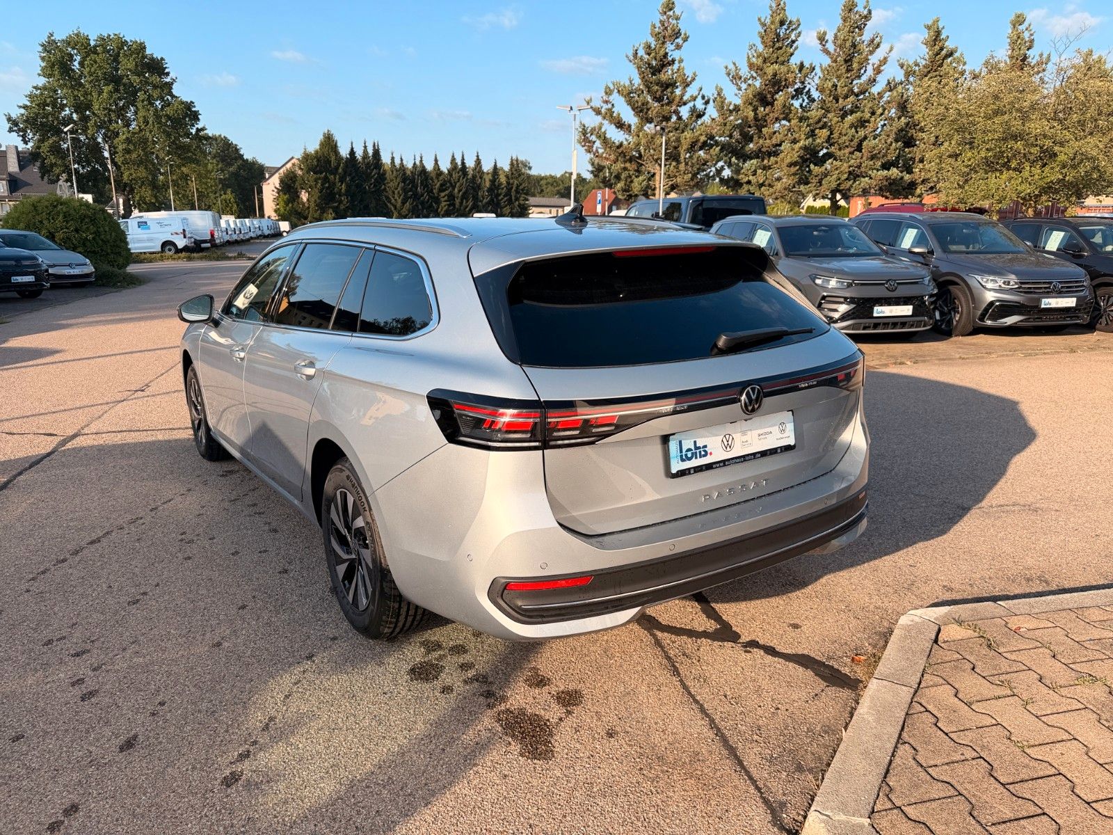 Volkswagen Passat Variant - Bild 6