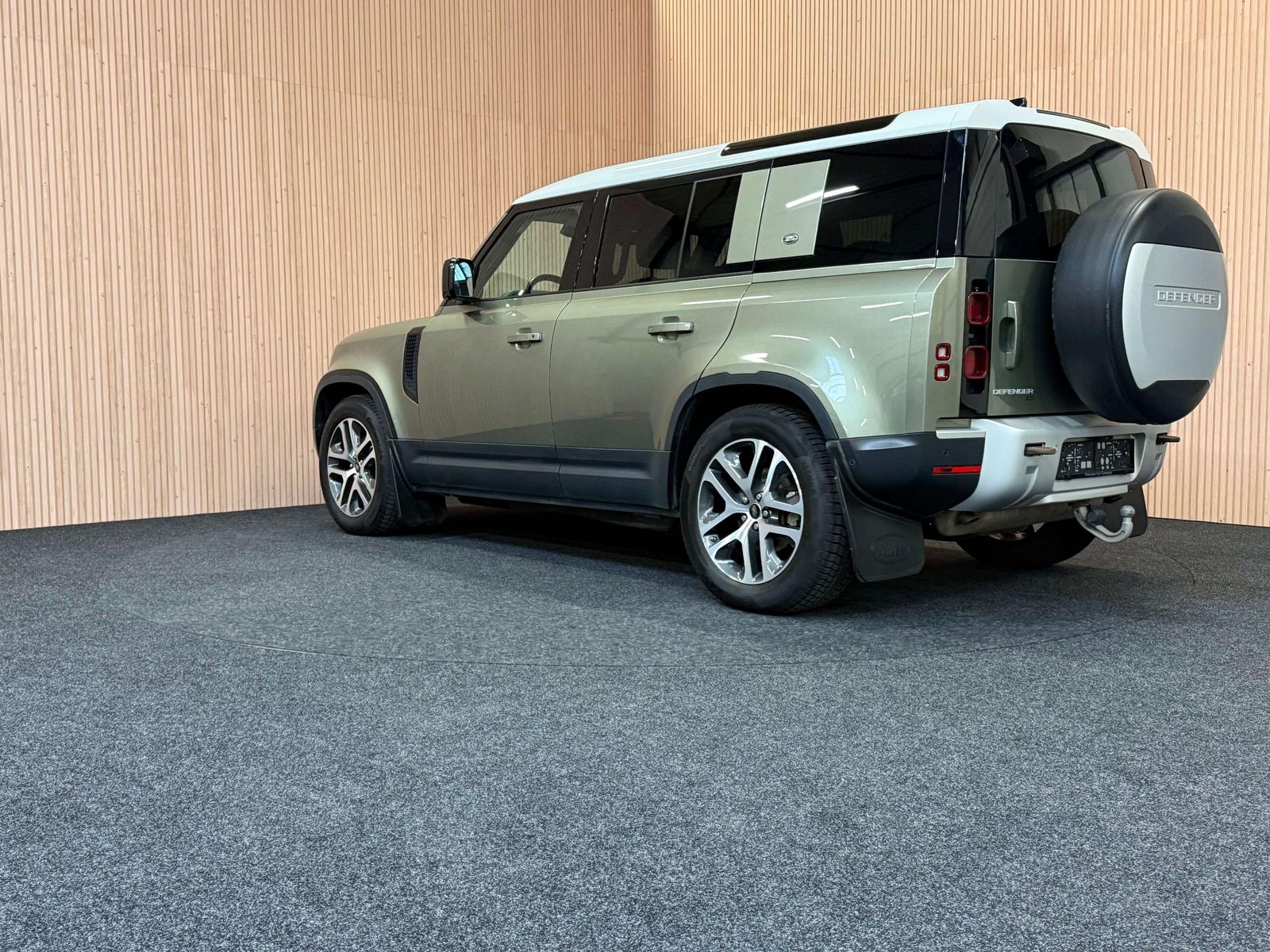 Land Rover Defender Defender 110 2.0T. P300 HSE|ACC|DAB|6 imagem 3