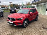Volvo XC40 T3 Momentum Pro 2WD - rote Volvo XC40