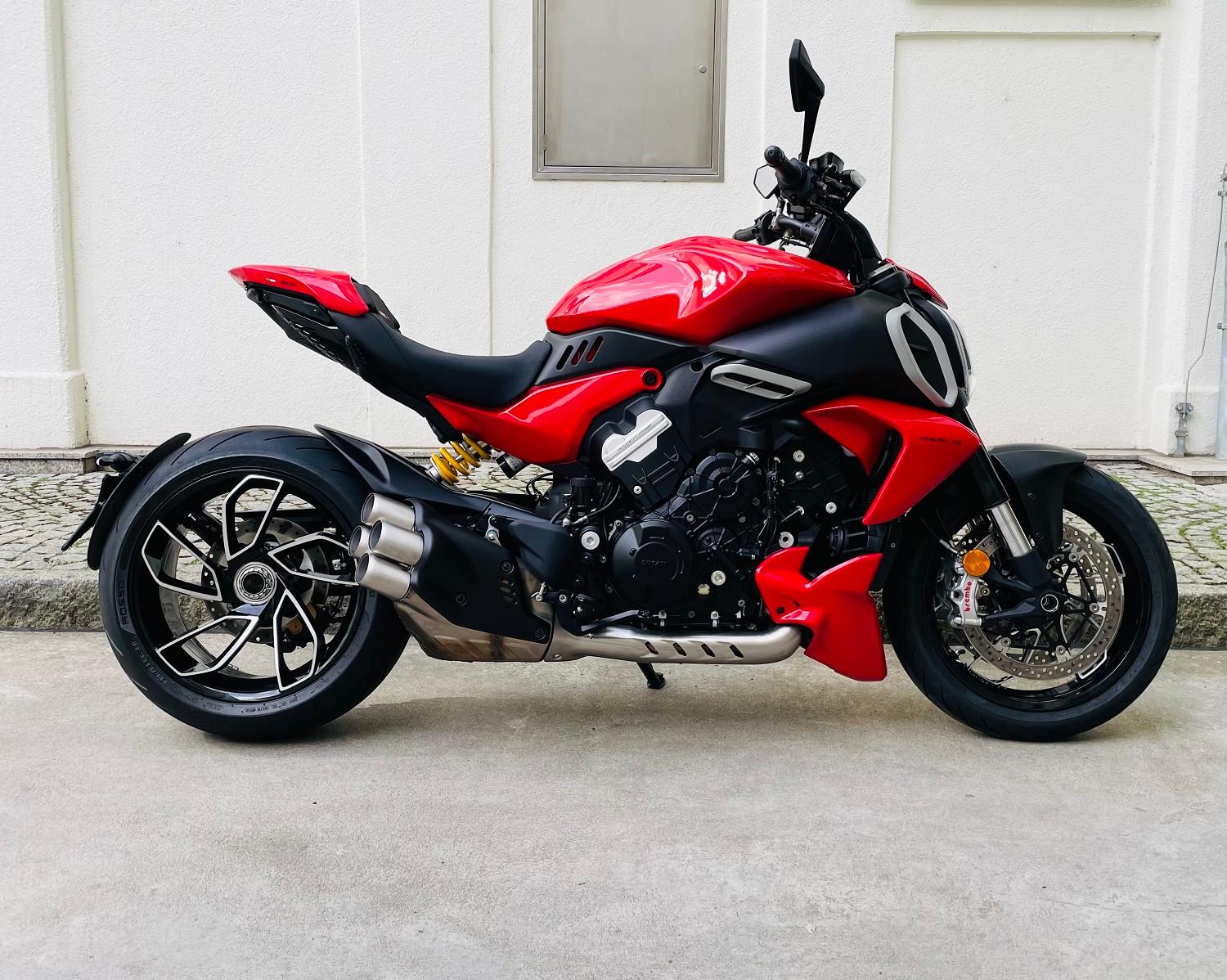 Ducati Diavel V4 JETZT BESTELLEN 1% ZINS