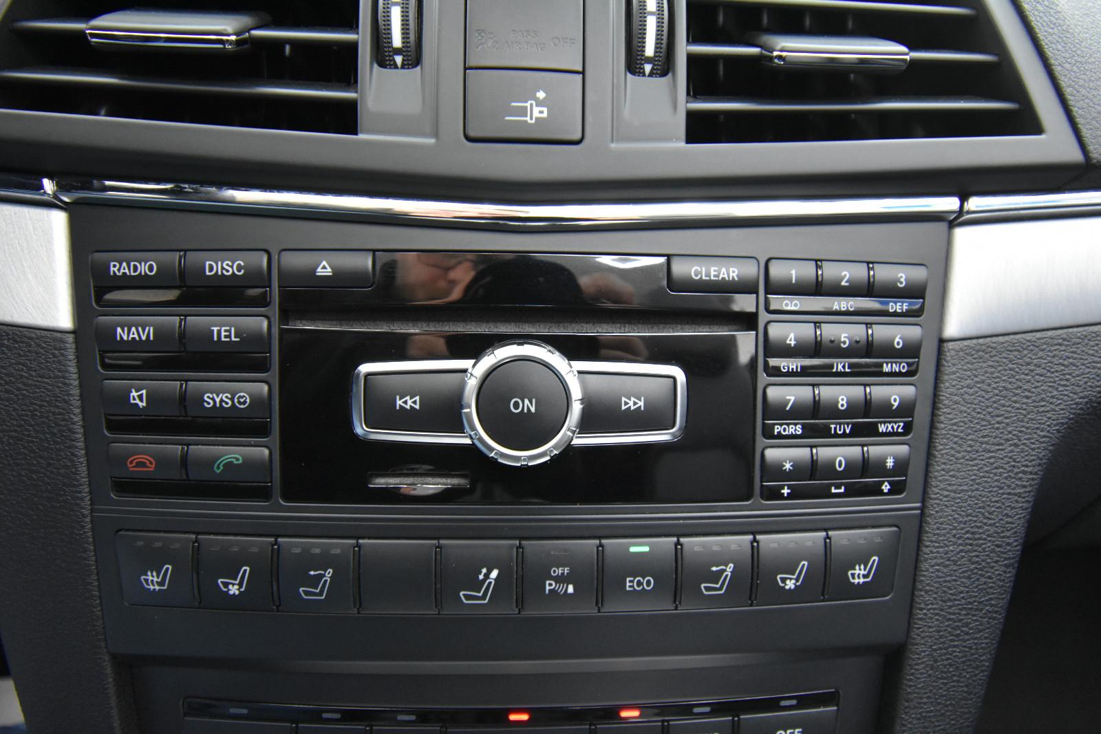 Mercedes-Benz E 250 Cabrio SHZ NAVI SBL AHK TEMP