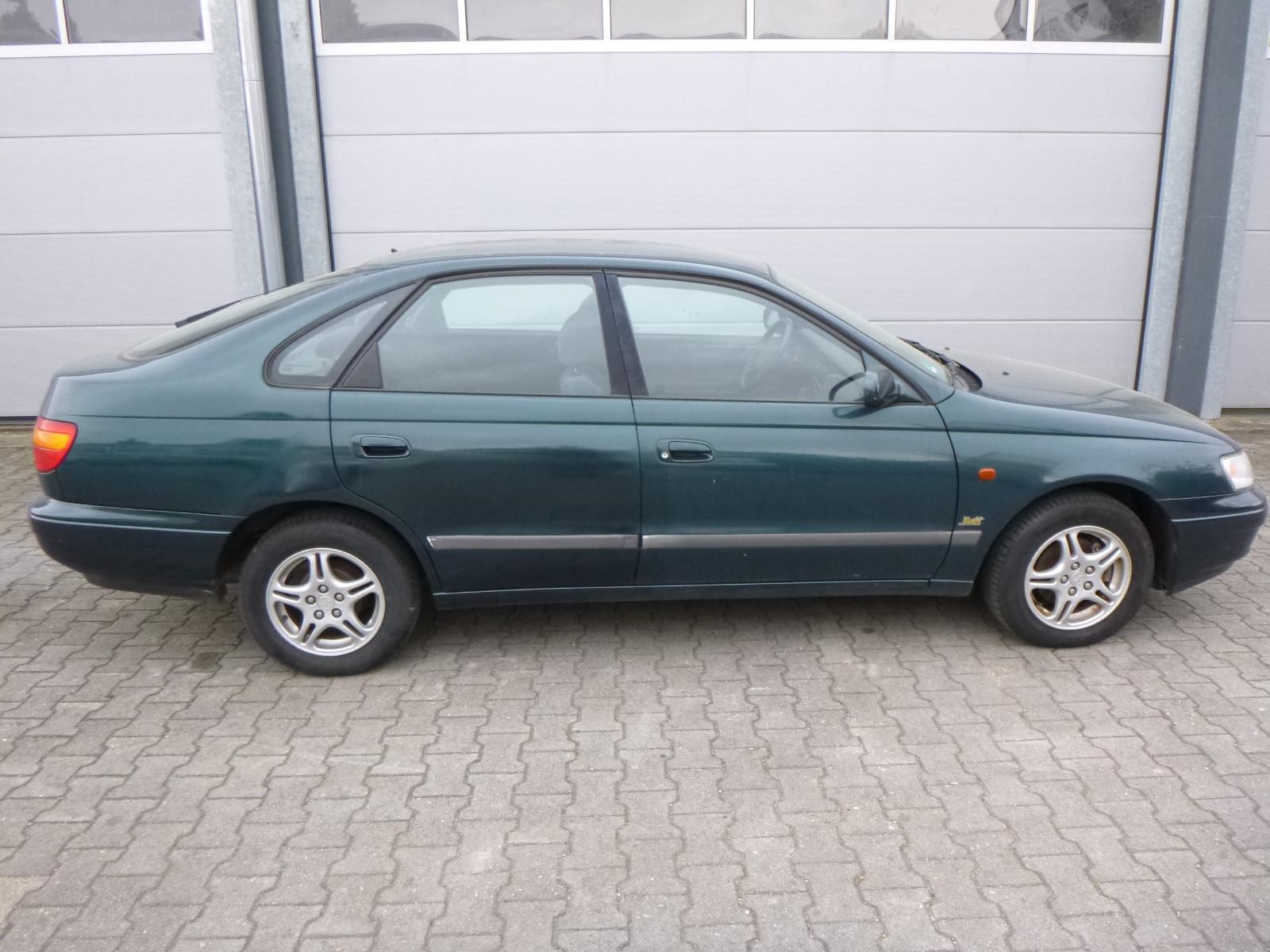 Toyota Carina 1.8 Liftback, orig. 84.112 km, Klima