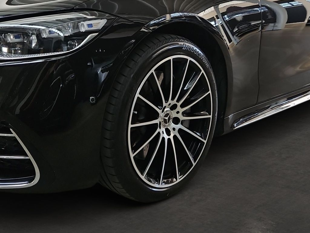 Fahrzeugabbildung Mercedes-Benz S 400 d 4M lang AMG SDHZ Massage 3D Chauffeur TV