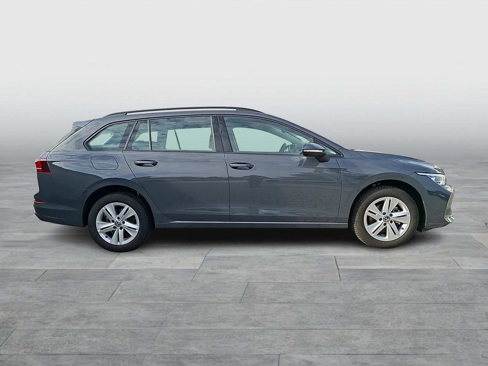 Fahrzeugabbildung Volkswagen Golf VIII Variant TSI Life LEDplus Navi AID ACC
