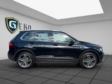 Volkswagen Tiguan Sound 4Motion AHK  NAVI ACC LED PDC SHZ - mit Diesel-Antrieb: Geländewagen, Schaltgetriebe