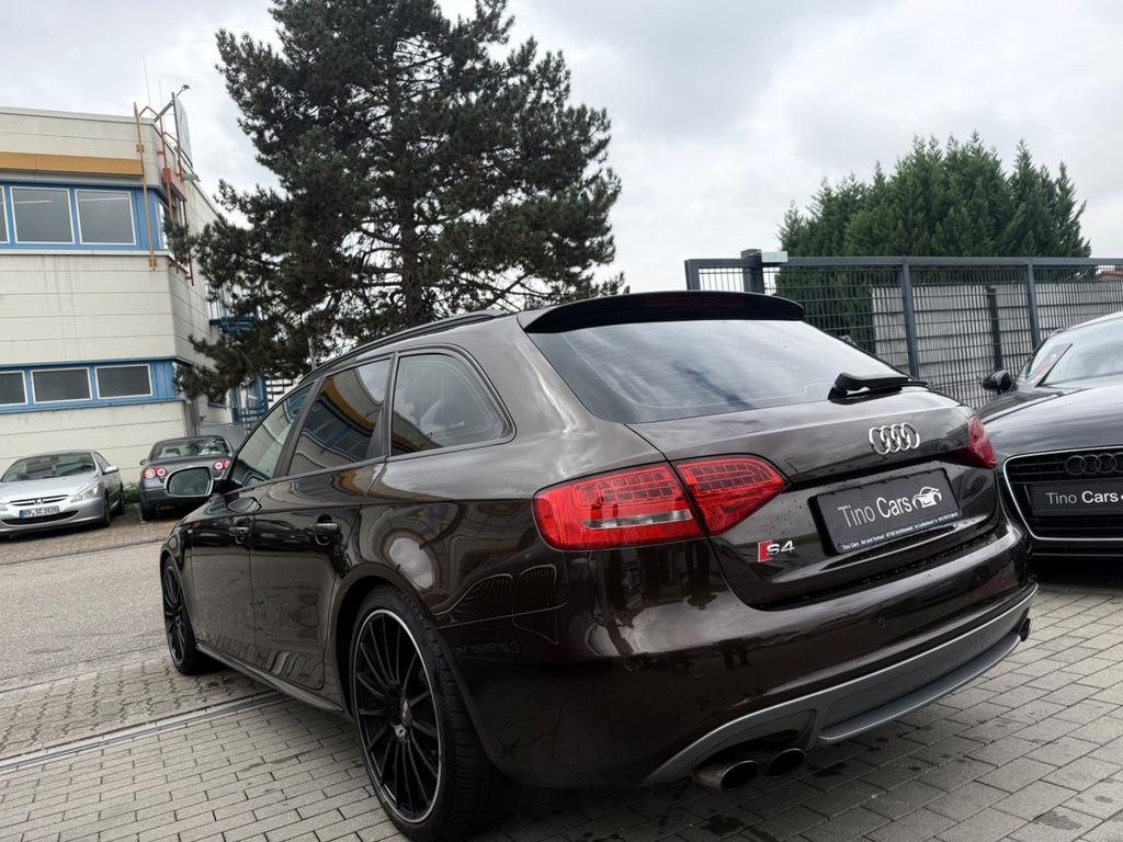Audi S4