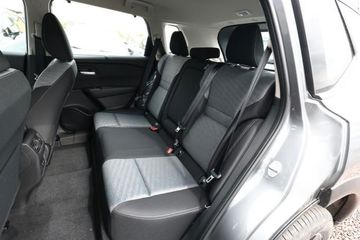 Nissan X-Trail - 7