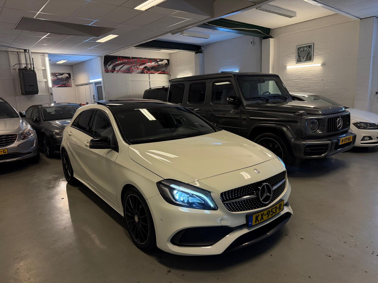 Mercedes-Benz A-klasse 200 d AMG PANO NAVI LEDER BJ-17