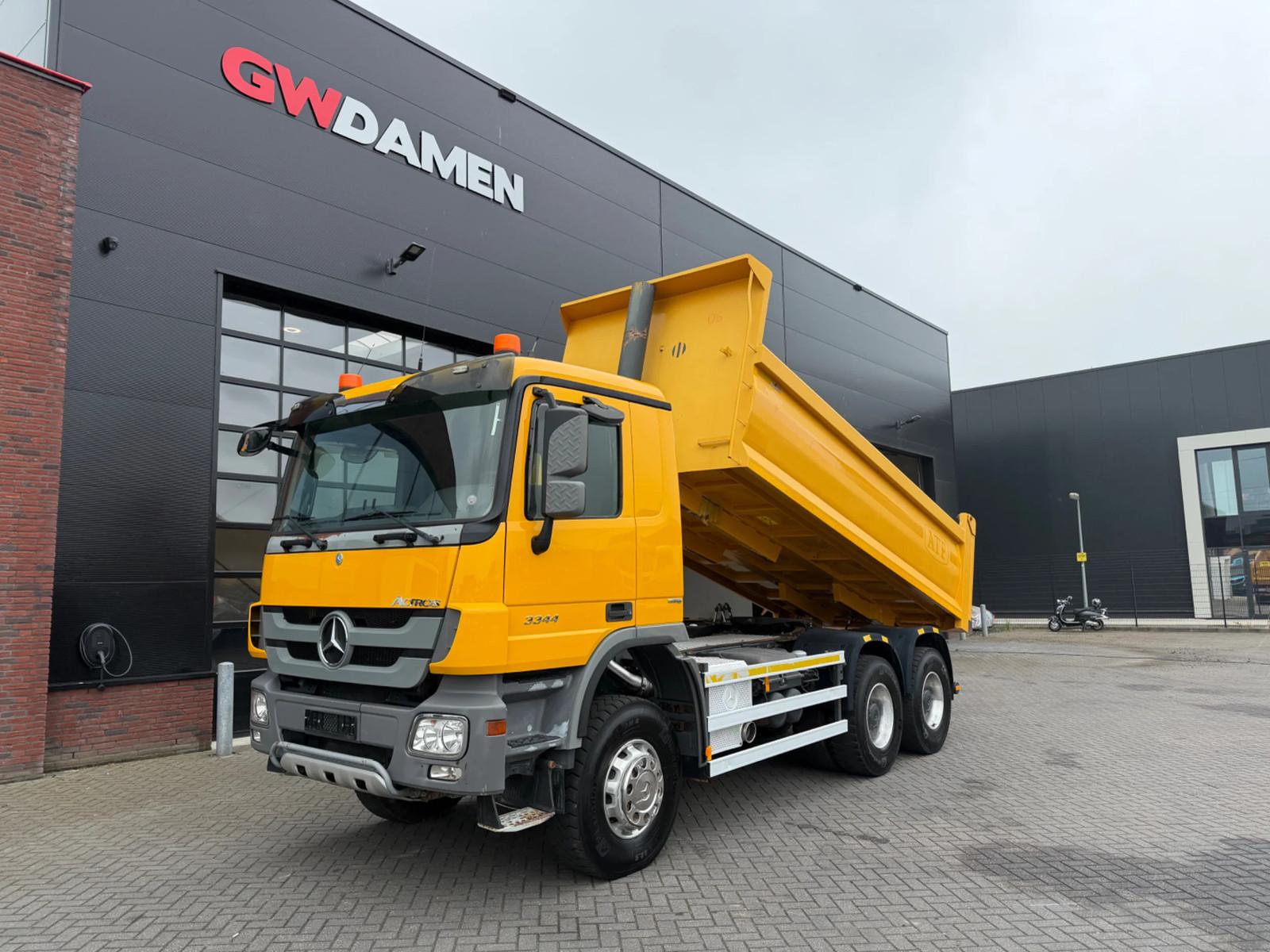 Mercedes-Benz Actros 3344 6x6 Kipper /Trekker Euro 5