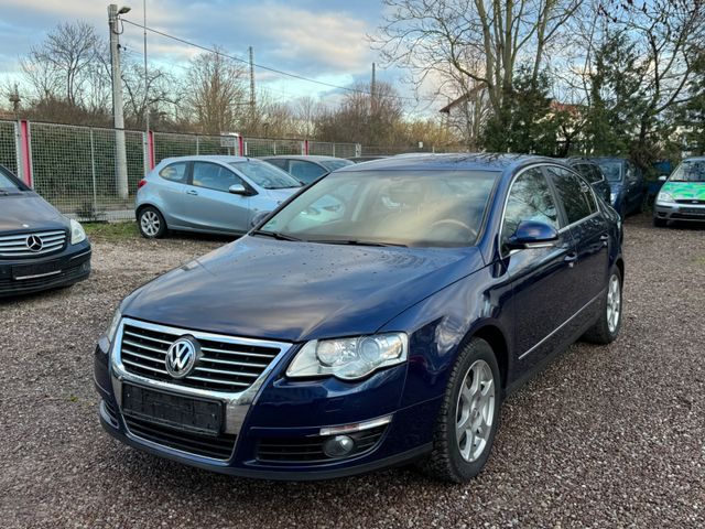 Volkswagen Passat Lim. Highline, Nussbaum, Alcantara, PDC