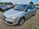 Ford Focus Lim. Ghia (Nr.056) - Ford Focus Ghia mit Benzin-Antrieb