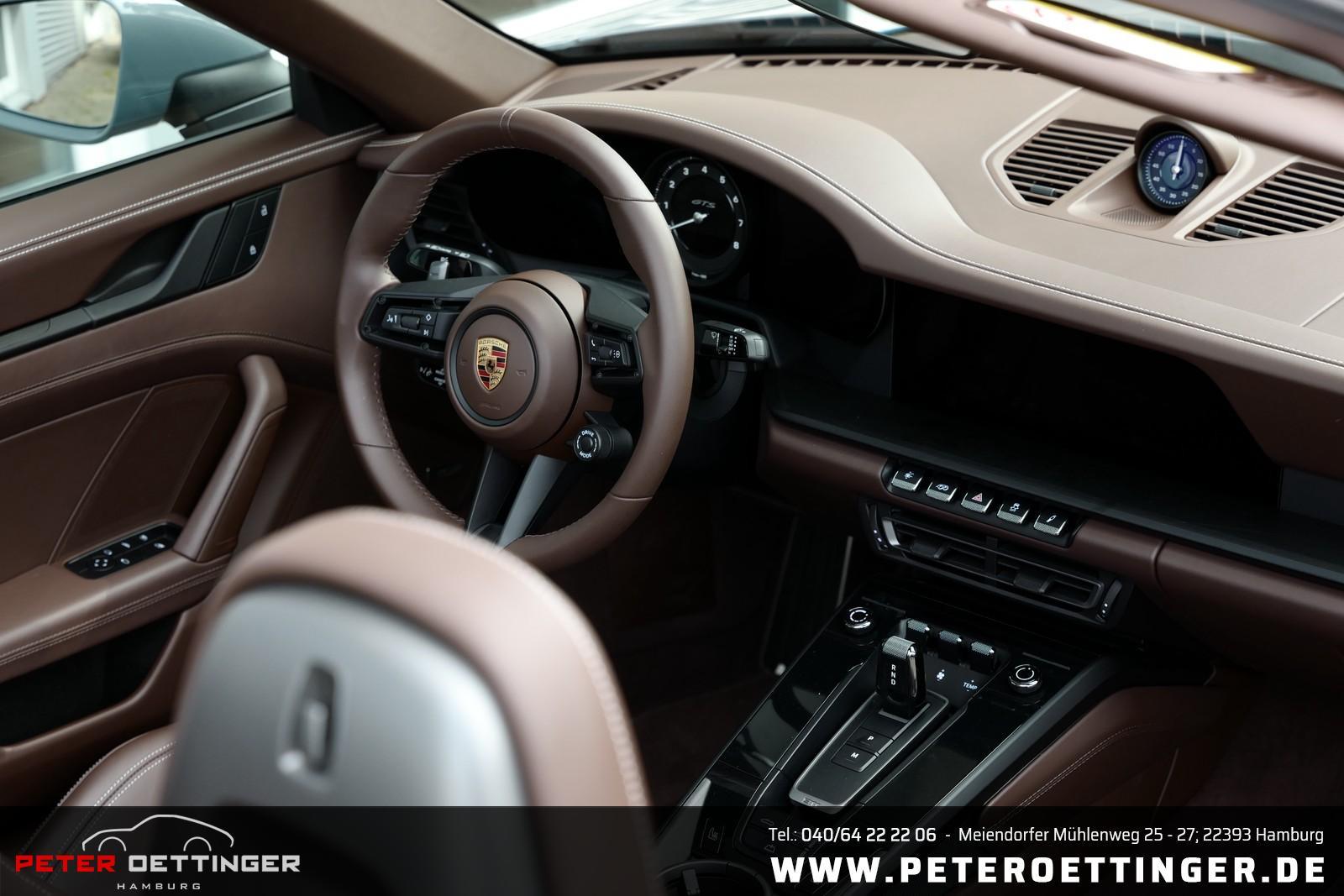Porsche 992 Carrera 4 GTS Cabrio 1. Hand Porsche Approve