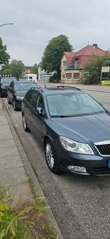 Skoda Octavia 1.8 TSI DSG Laurin & Klement Combi L... - Skoda Octavia aus 2010: Combi