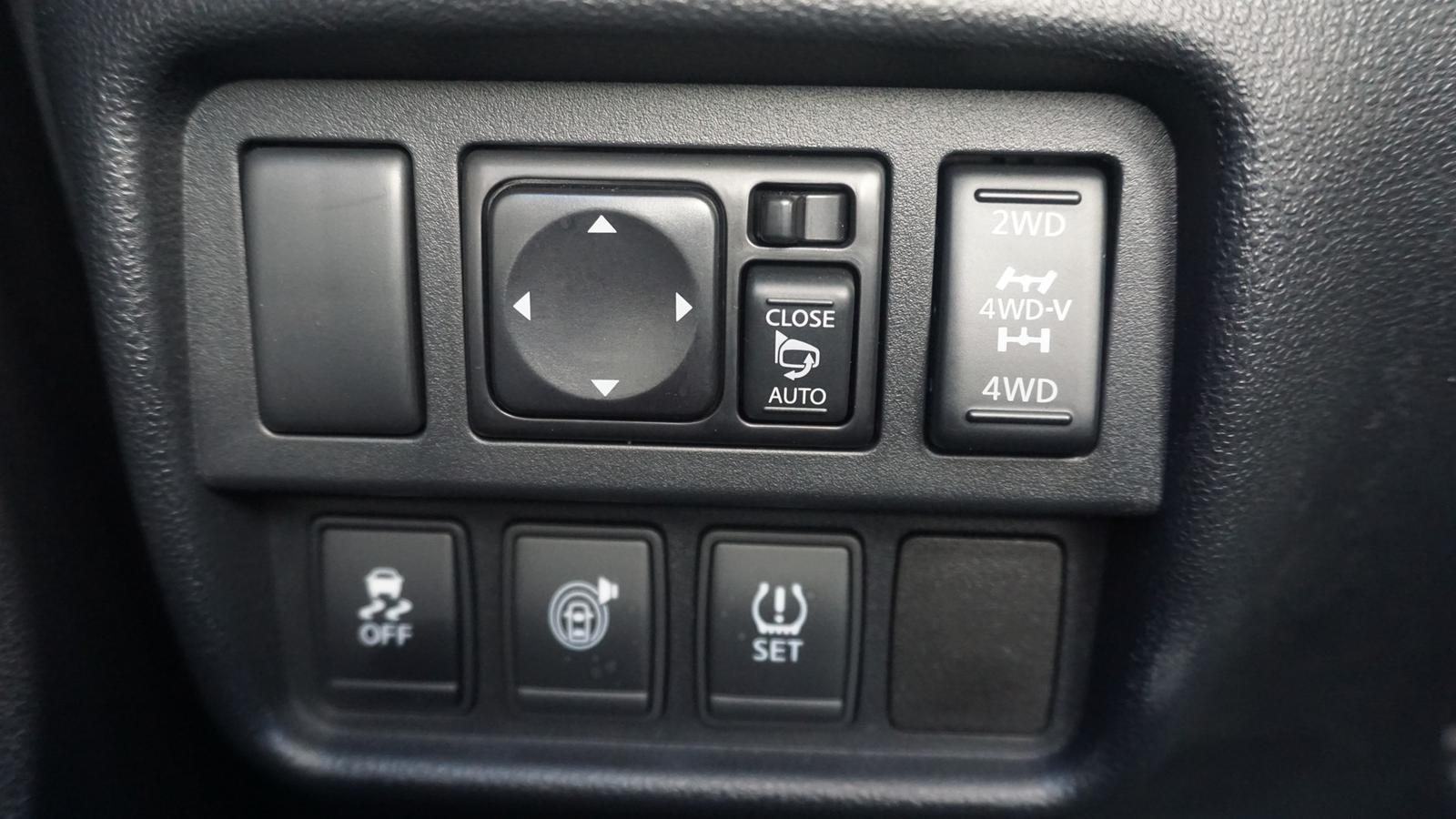 Nissan Juke 1.6 DIG-T N-Connecta 4x4 Xenon Navi Kamera