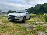 Opel Corsa 1.2 16V Edition 100 Edition 100 - Opel Corsa aus 1999: 16v