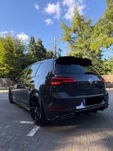 Volkswagen Golf 2.0 TDI DSG Highline R-Line 8Fach LED NAV - Volkswagen Golf Limousine R line mit Diesel-Antrieb