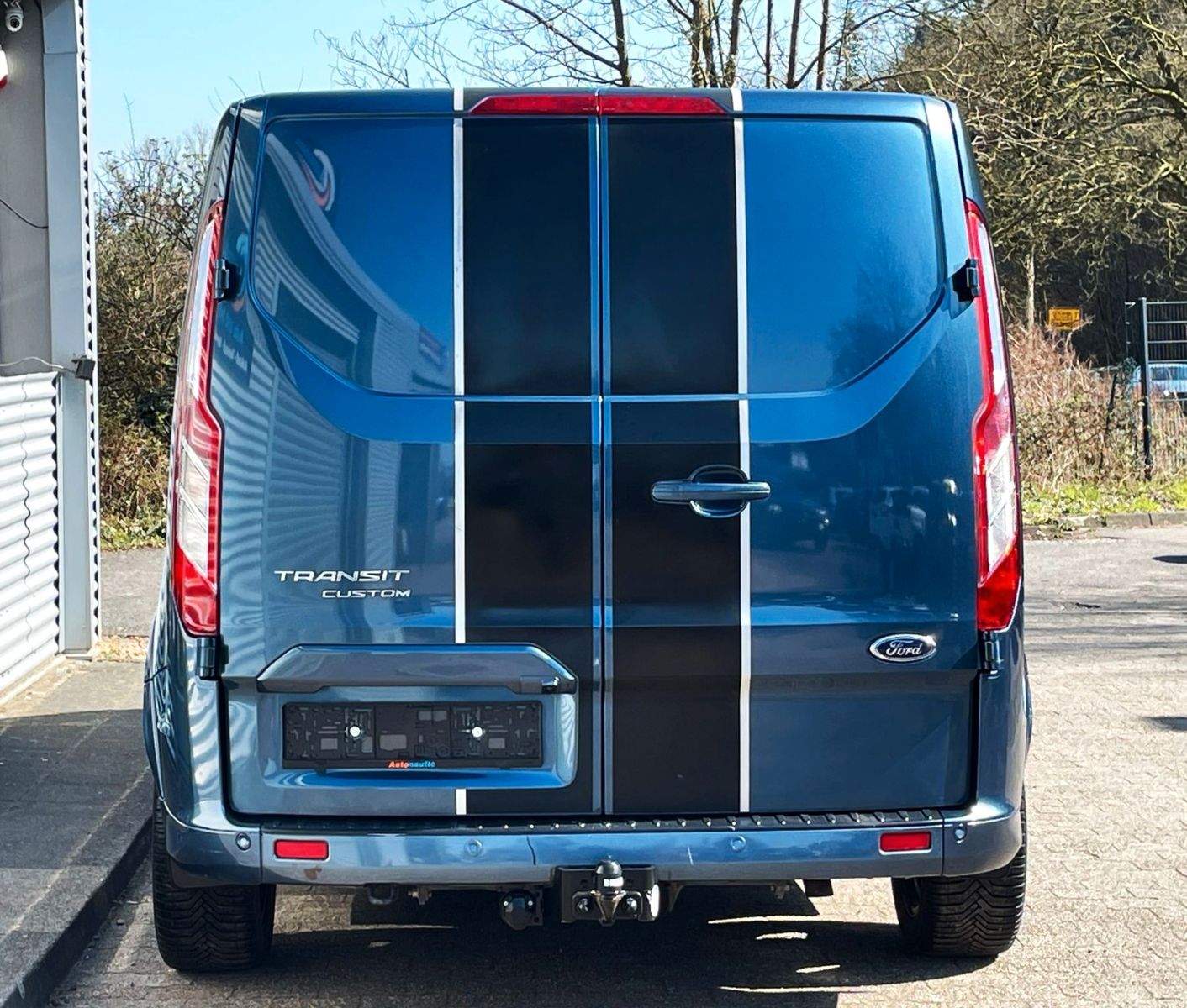 Fahrzeugabbildung Ford Transit Custom 290 SPORT NAVI SITZH AHK tLEDER