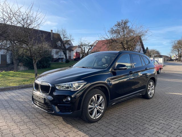 BMW X1 Baureihe X1 xDrive 20 i Sport Line/AHK/8-fach