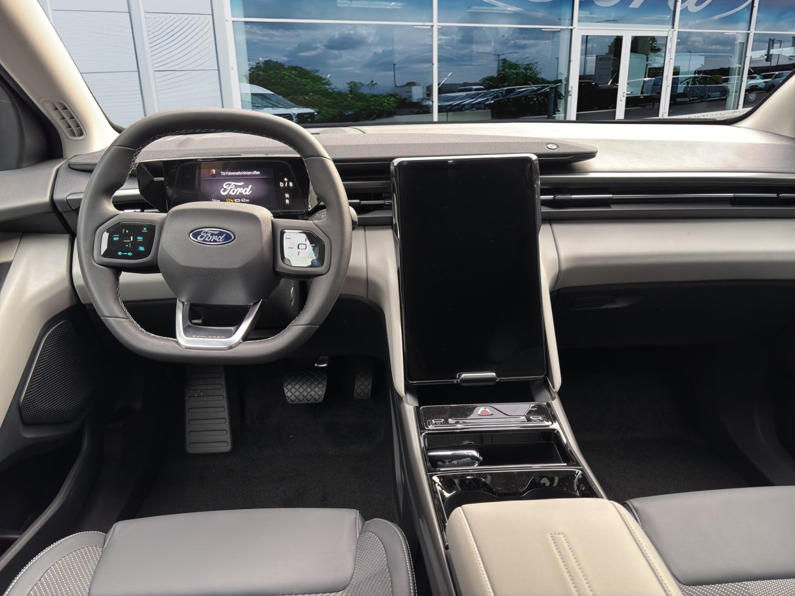 Fahrzeugabbildung Ford Explorer RWD