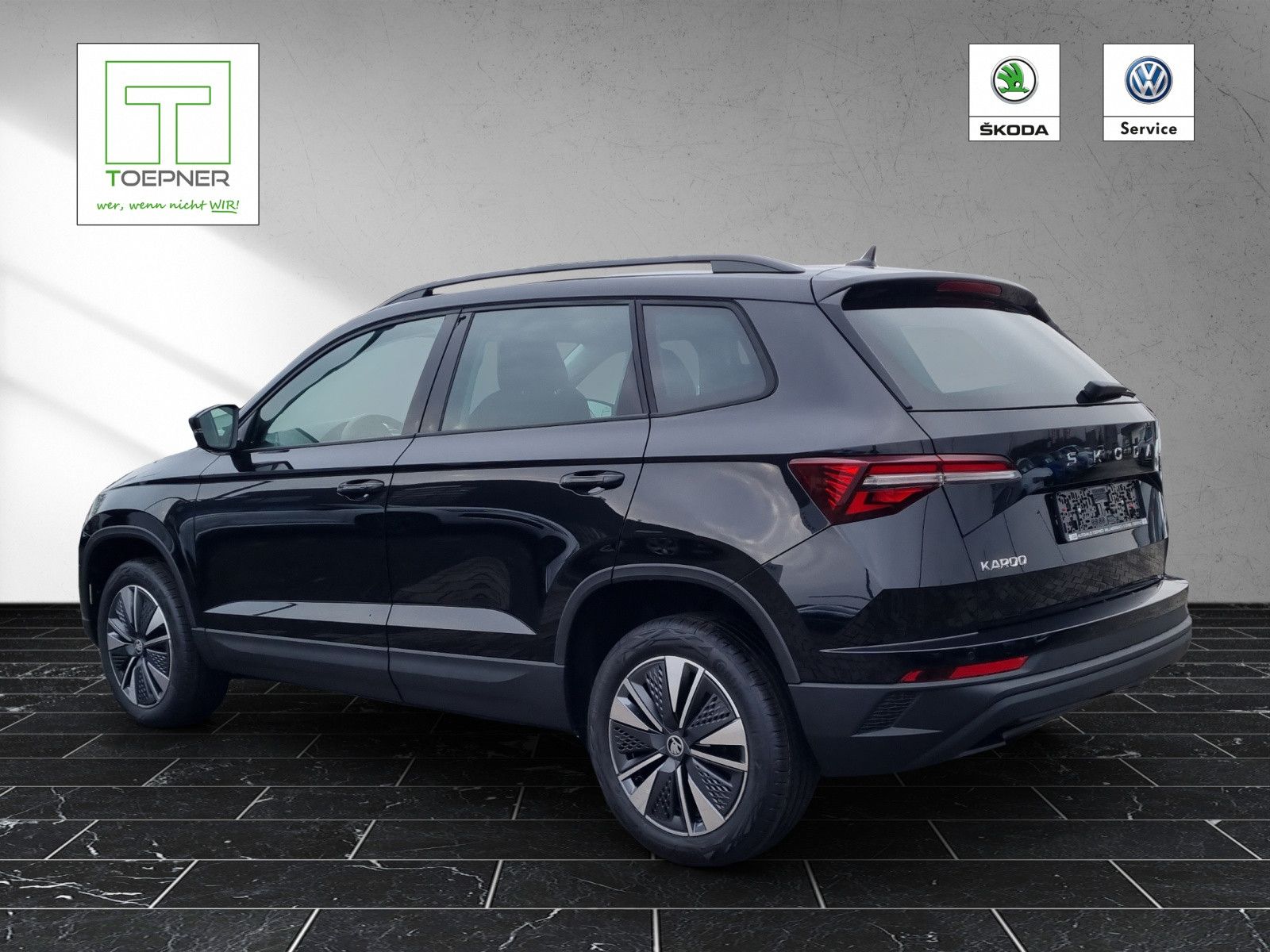 Fahrzeugabbildung SKODA Karoq Balance 1,5 TSI Fahrassi+ Komfort Gar. +3