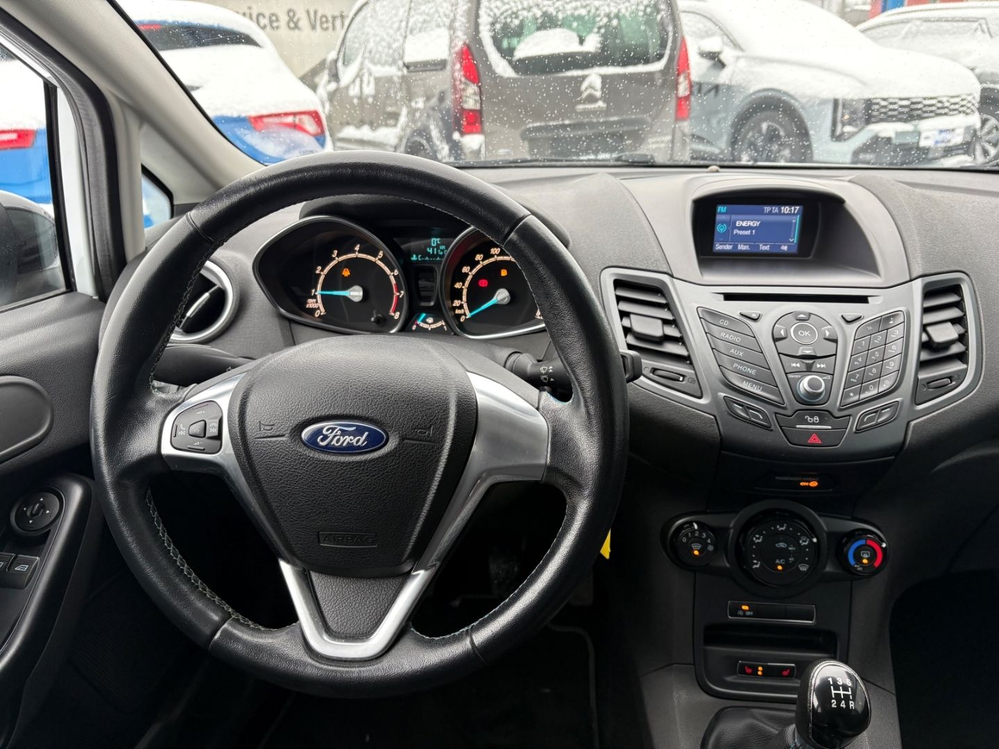 Fahrzeugabbildung Ford Fiesta SHZ Bluetooth Klimaanlage heizb WSS