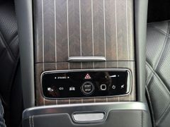 Fahrzeugabbildung Mercedes-Benz EQS SUV Maybach 680 4M NIGHT TWOTONE FIRST CLASS