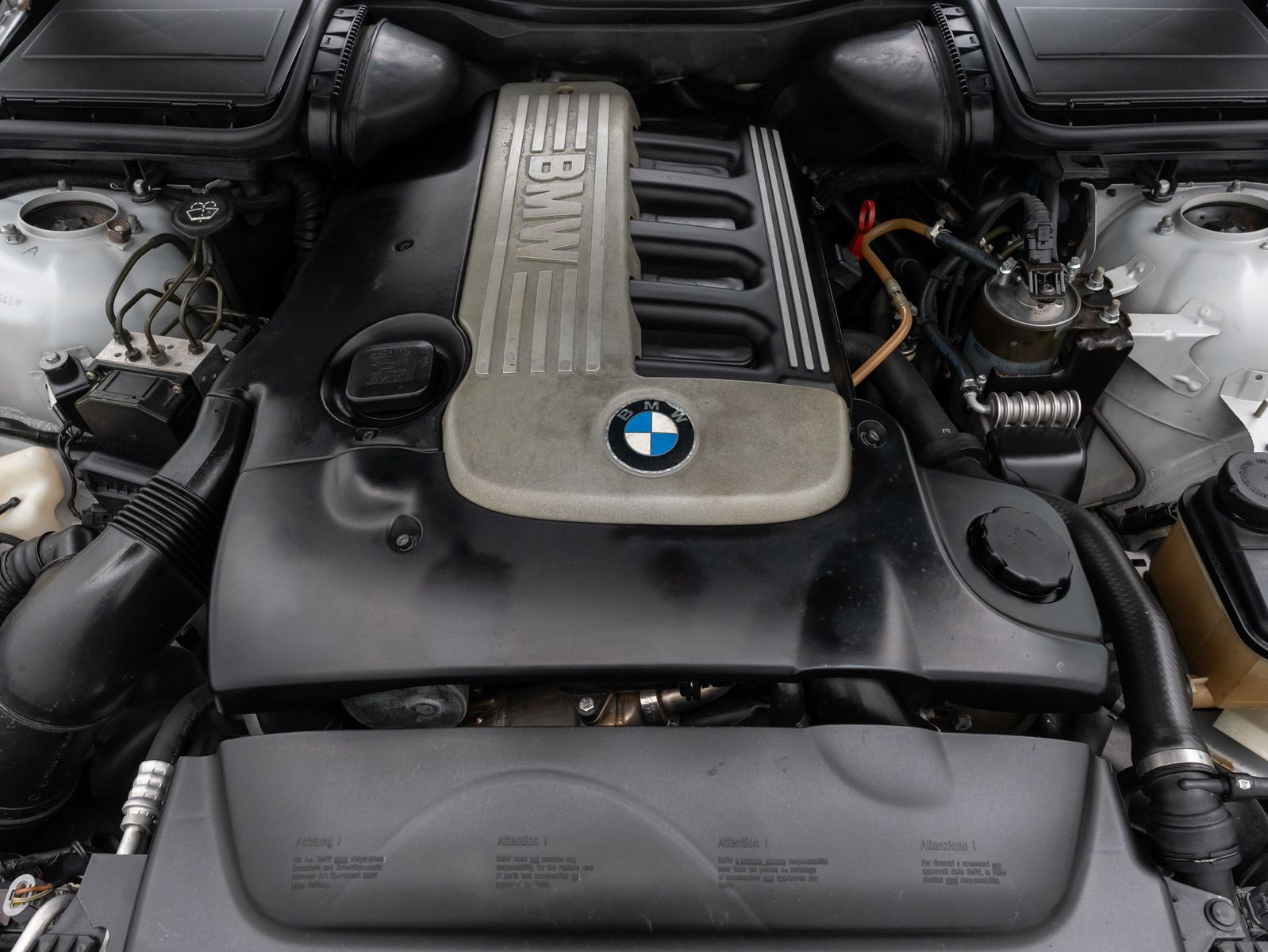 Fahrzeugabbildung BMW 525 d Aut Xenon PDC AHK Multilenk KlimaAT Sitzhz