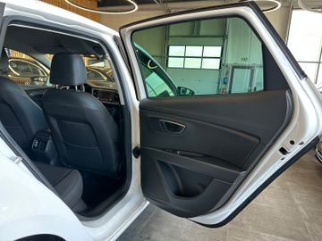 Seat Leon FR Lim. 5-Türer*2.HAND*SCHECKHEFT*LED*TOUCH
