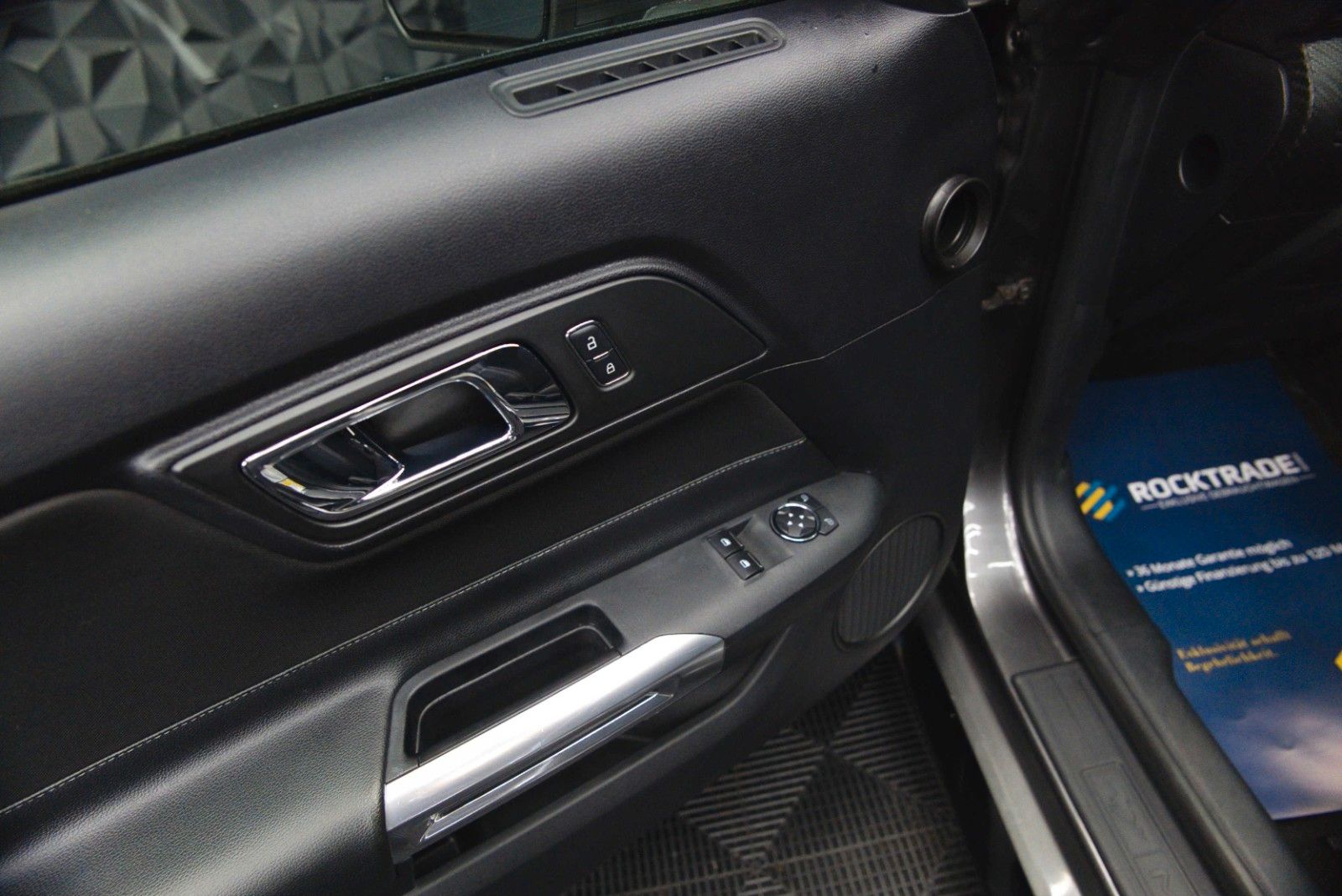 Fahrzeugabbildung Ford Mustang 3.7 V6 GT Coupe 19Zoll | Xenon | Kamera