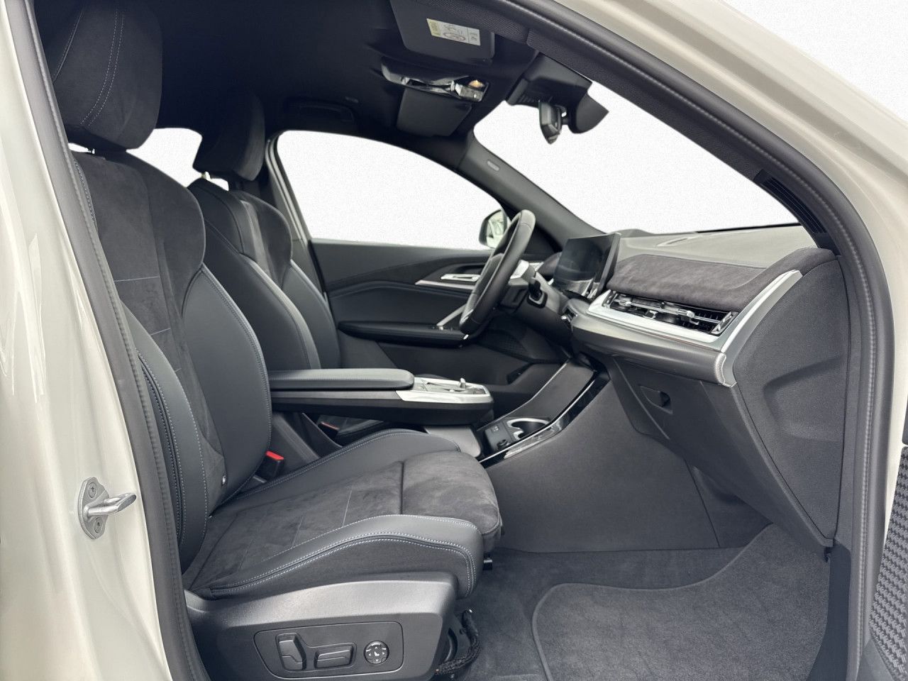 BMW iX2 - Bild 12