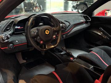 صورة مصغرة 14 لـ 2020 Ferrari 488 PISTA