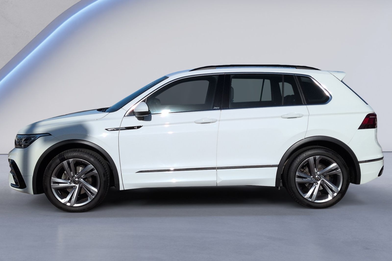 Tiguan 1.5 TSI DSG R-Line KAMERA+MATRIX+NAVI