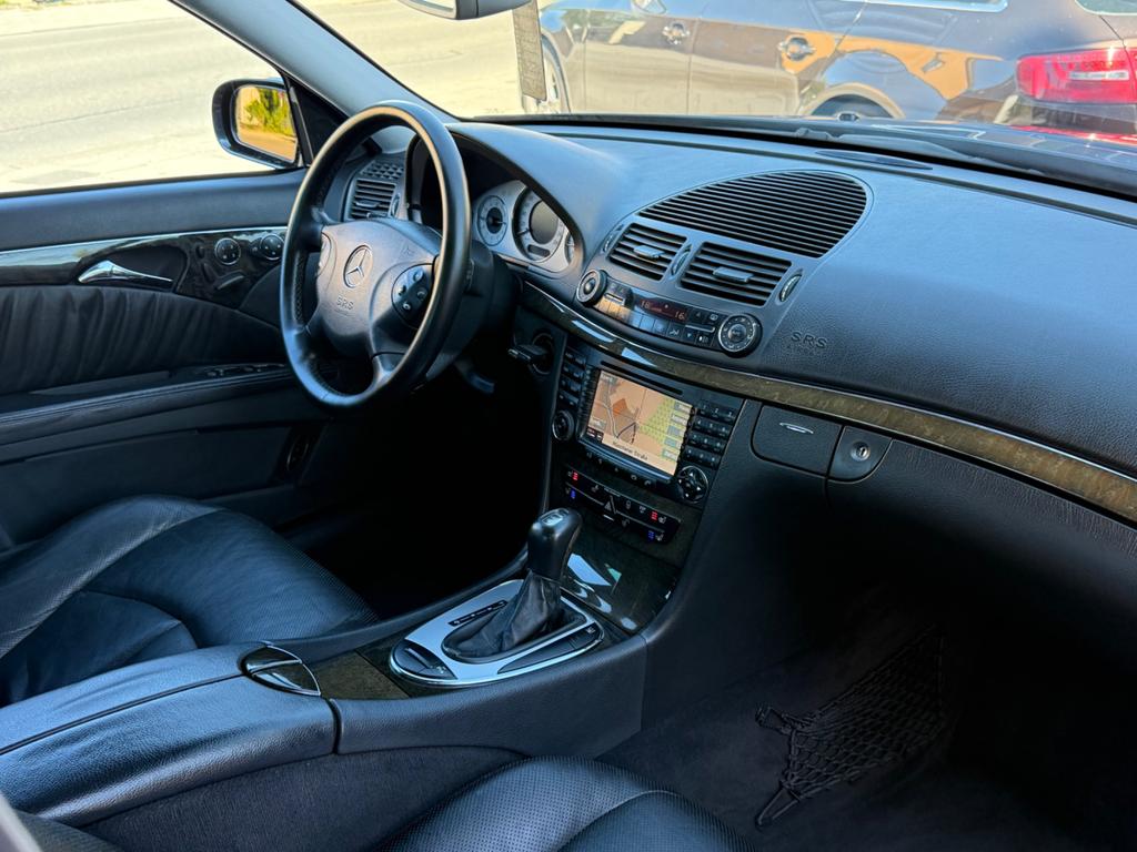 Mercedes-Benz E 320