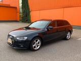 Audi A4 Quattro 2,0 TDi - scheckheftgepflegte Audi quattro