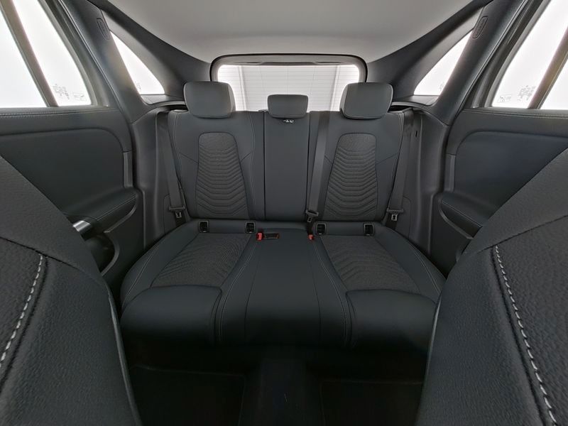 Fahrzeugabbildung Mercedes-Benz GLA 200 d Progressive AHK+TOTW+R-Kamera+Carplay