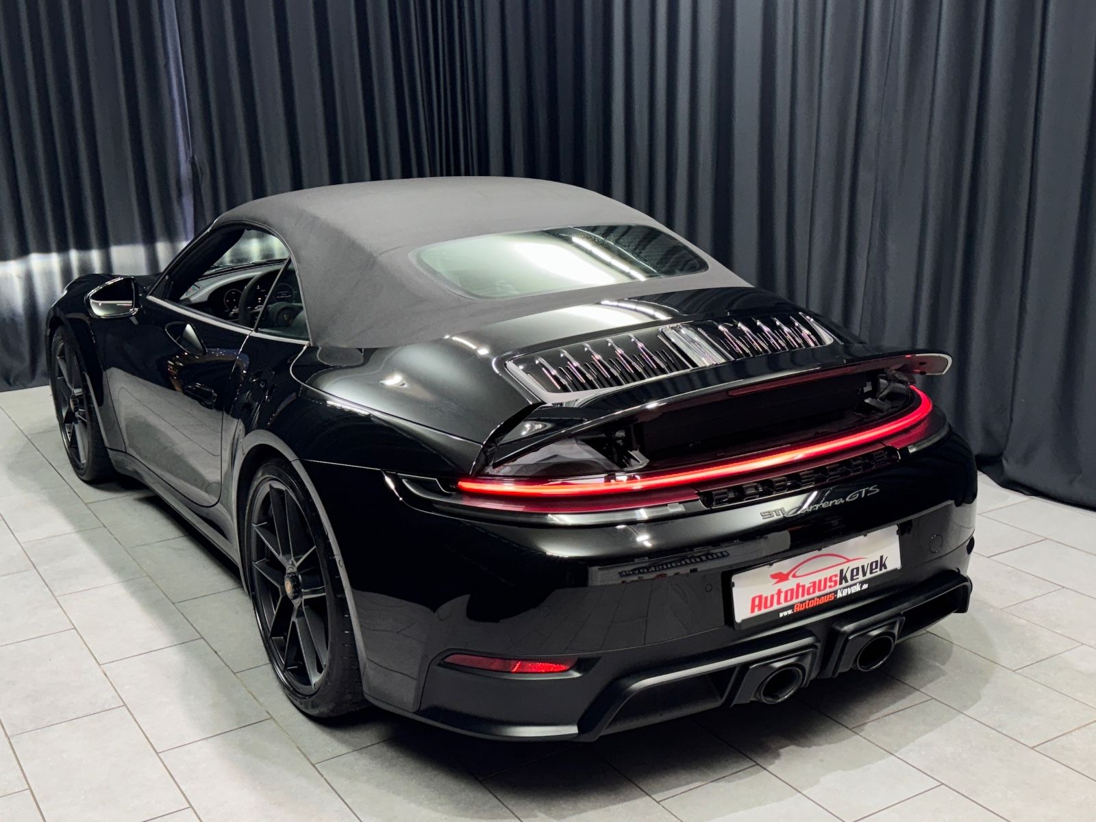 Fahrzeugabbildung Porsche 992.2 911 Carrera GTS T-Hybrid Cabriolet|BOSE|