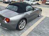 BMW Z4 2.2i - Liebhaberfahrzeug - BMW Z4 aus 2004: Cabrio