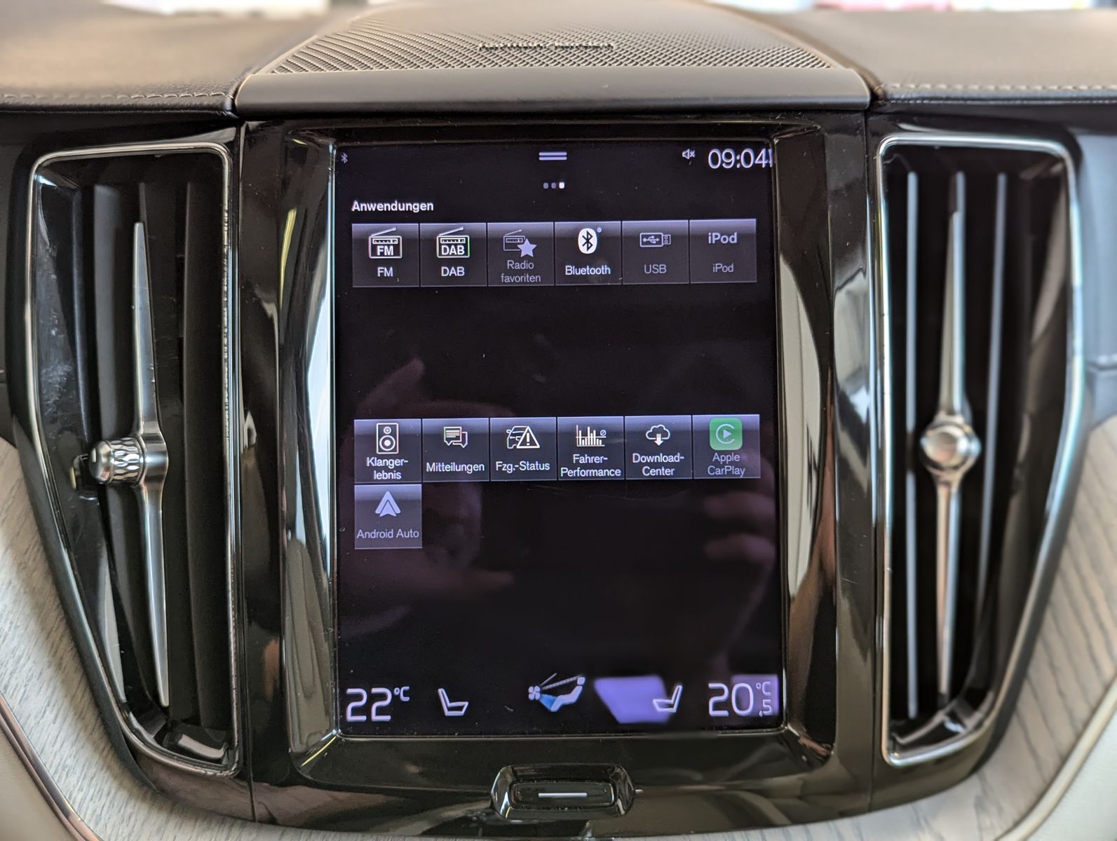 VOLVO XC60 Inscription HUD Harman H/K Pano Cam 360° - Image 30