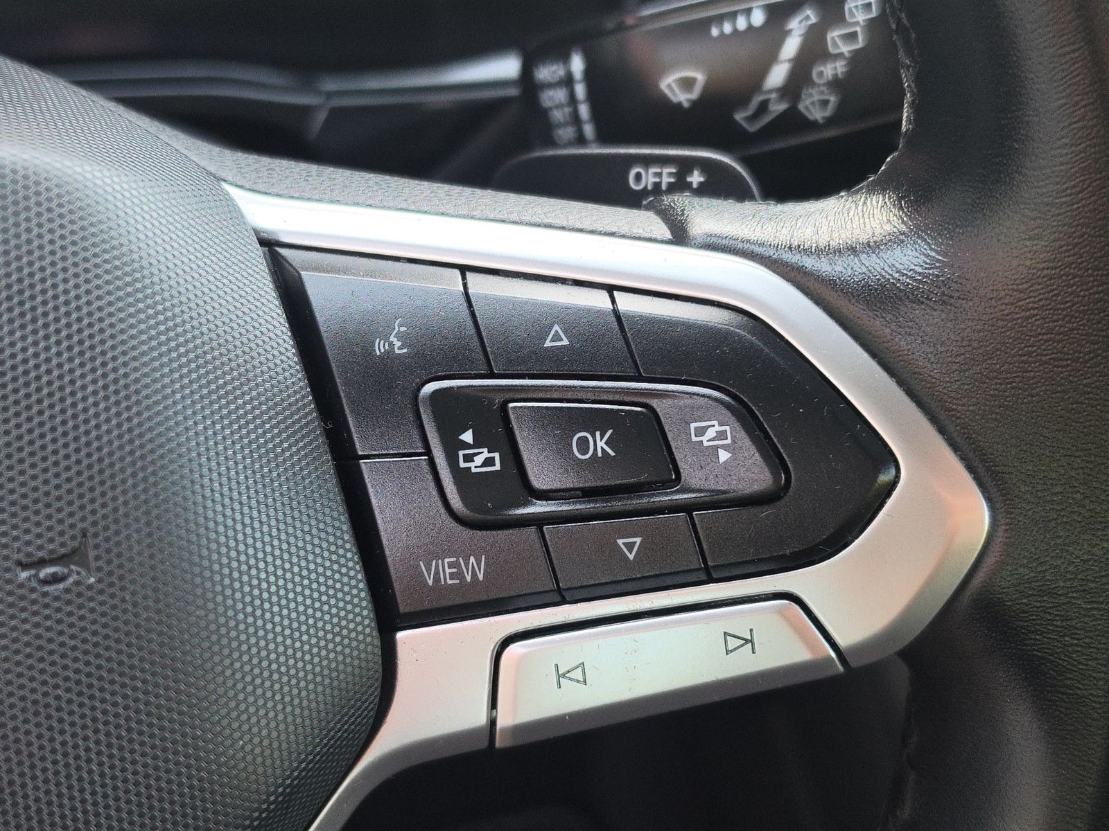 Fahrzeugabbildung Volkswagen Touran Highline BMT/Start-Stop AUTOMATIK 1.Hand